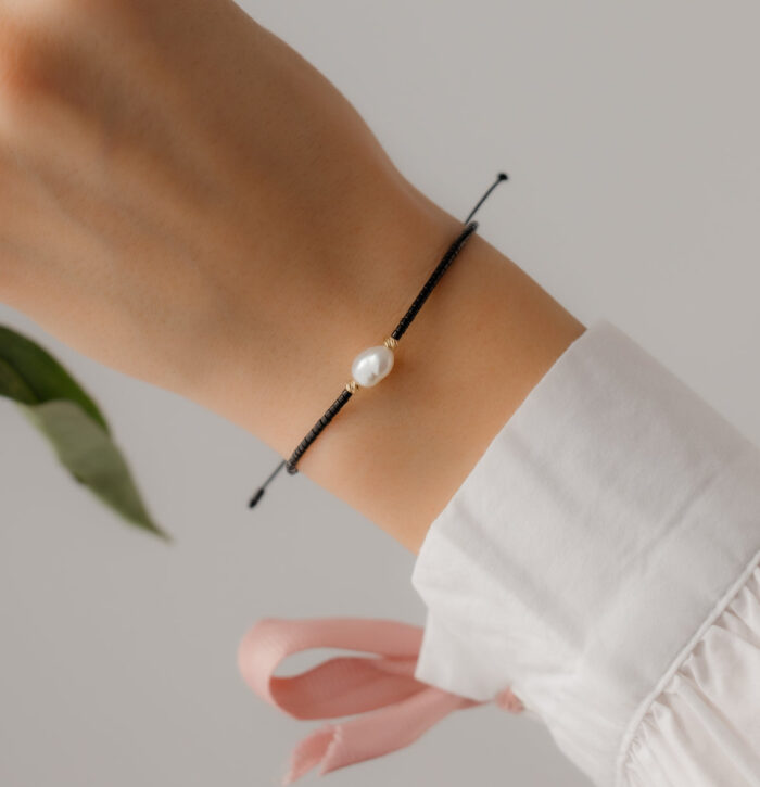 Bratara cu 2 bilute de aur 14k, perle de cultura si margele miyuki negru lucios - imagine 1