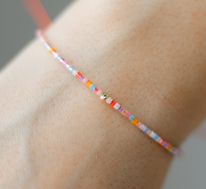 Bratara cu o biluta de aur 14k si margele miyuki colorate pe snur rosu - imagine 5