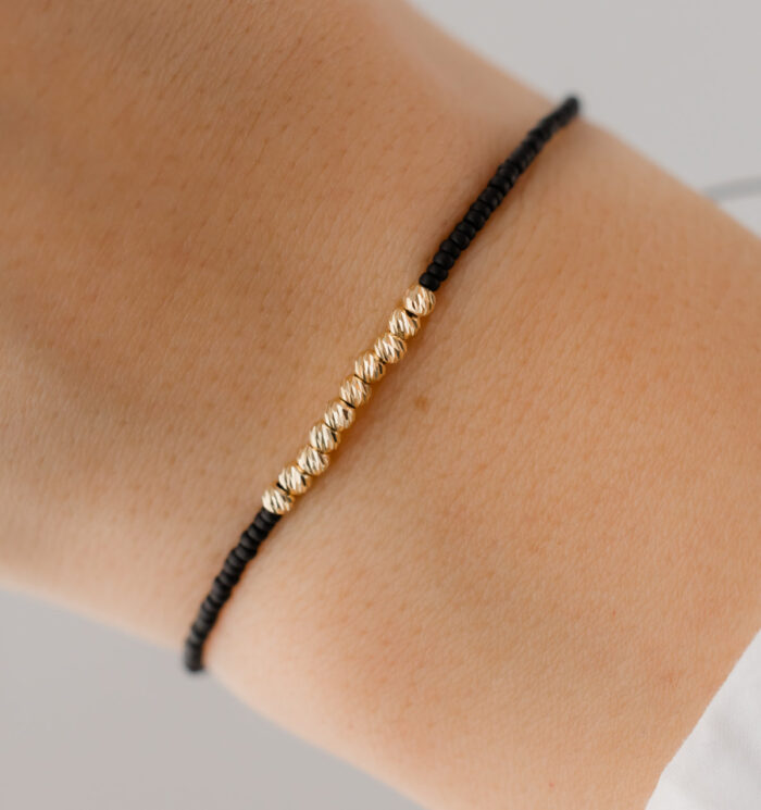 Bratara cu 10 bilute de aur 14k si miyuki mate - imagine 1