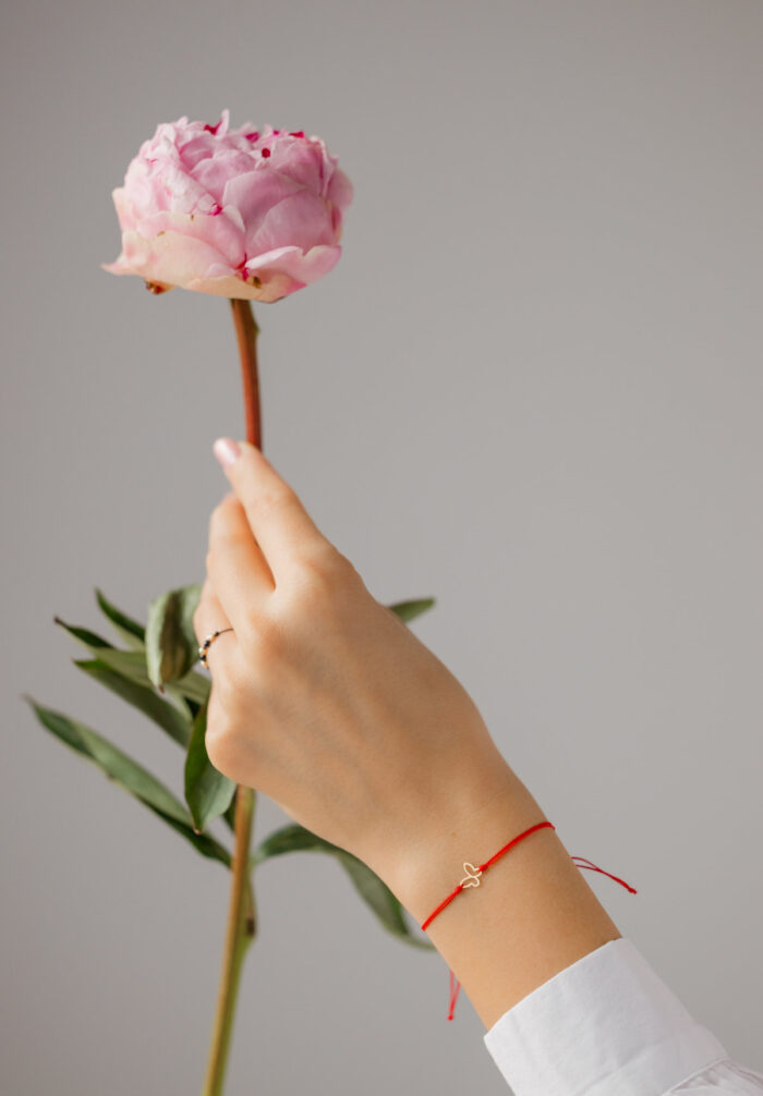 Bratara fluturas de aur 14k pe snur rosu martisor - imagine 2