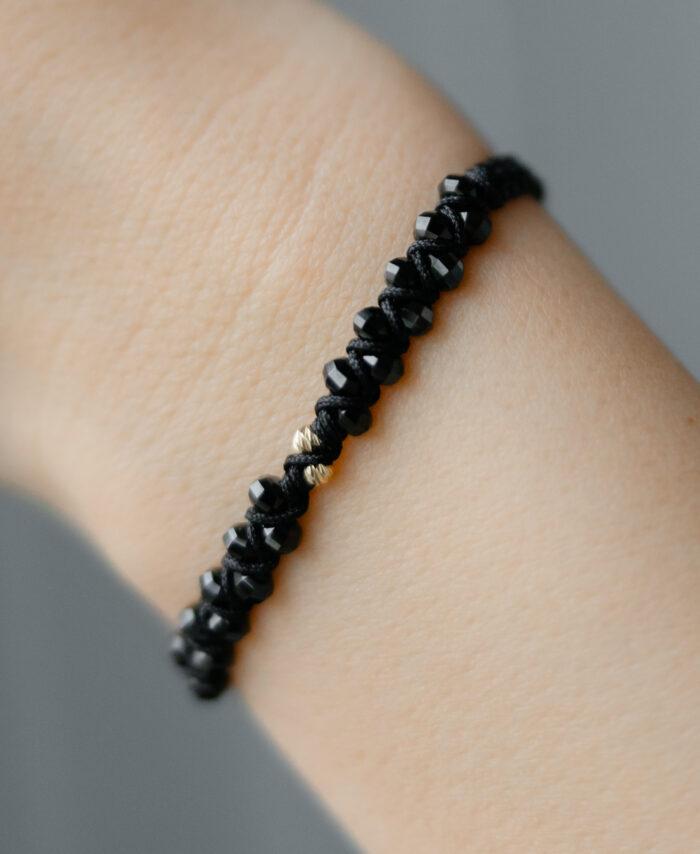 Bratara cu 2 bilute de aur 14k si piatra semipretioasa de spinel, model impletit pe jumatete - imagine 2