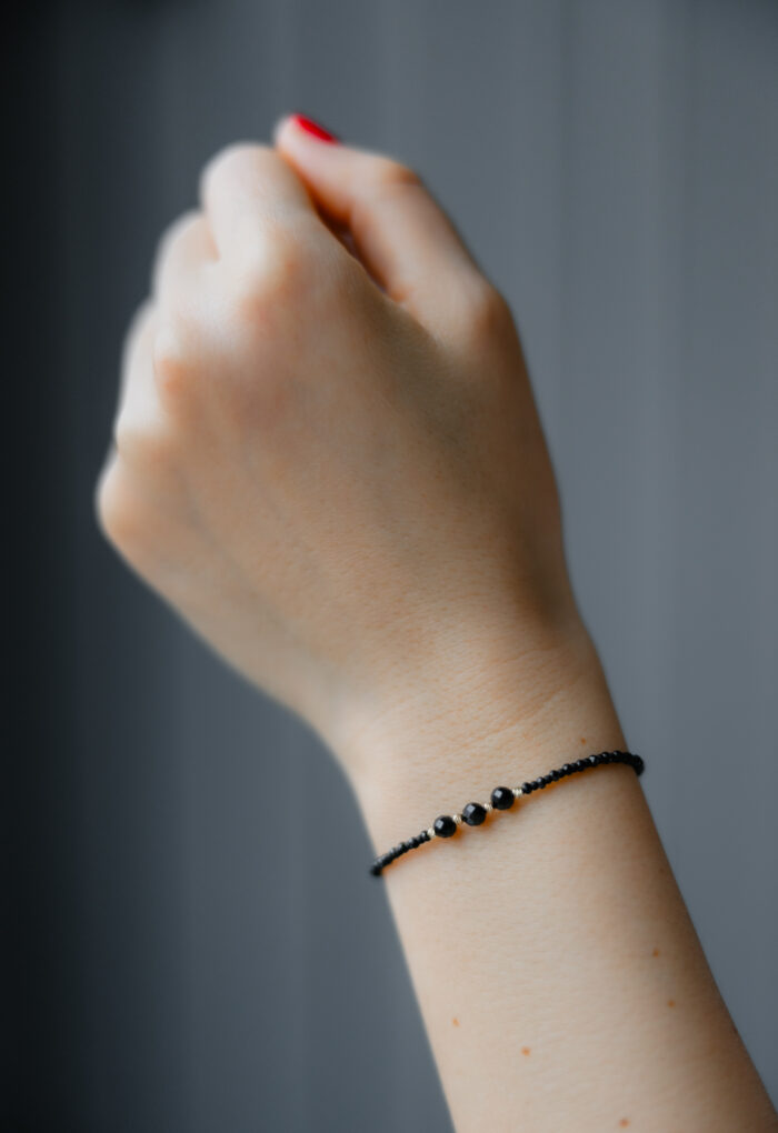 Bratara cu 4 bilute de aur 14k si combinatie spinel cu miyuki mat - imagine 3