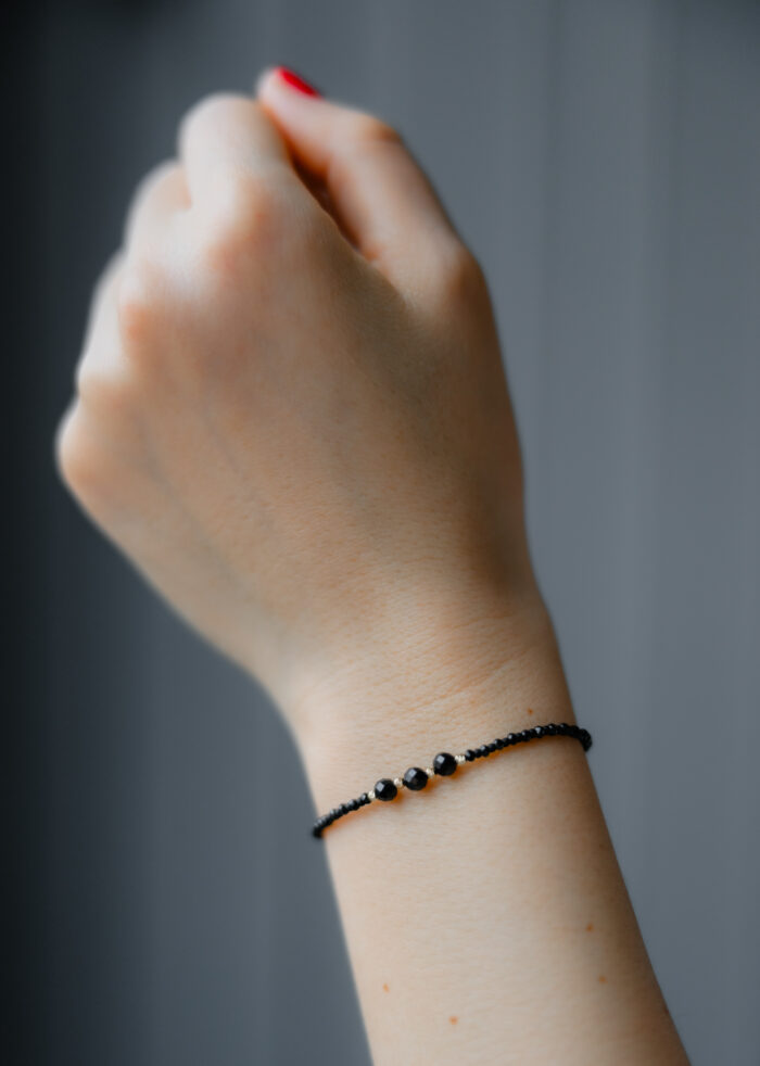 Bratara cu 4 bilute de aur 14k si combinatie spinel cu miyuki mat - imagine 5