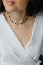 Colier cu 5 bilute de aur 14k si combinatie de spinel cu miyuki mat pe snur negru - imagine 4