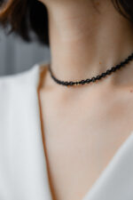 Colier cu 4 bilute de aur 14k si combinatie de spinel cu miyuki mat pe snur negru, model impletit 1 - imagine 7