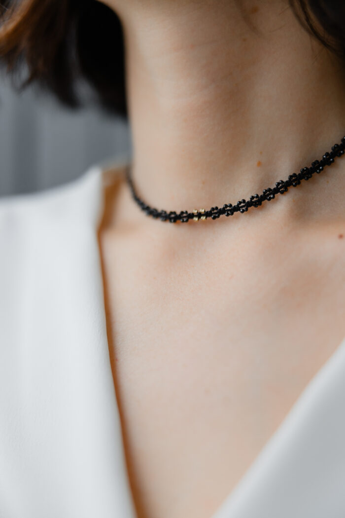Colier cu 4 bilute de aur 14k si combinatie de spinel cu miyuki mat pe snur negru, model impletit 1 - imagine 7