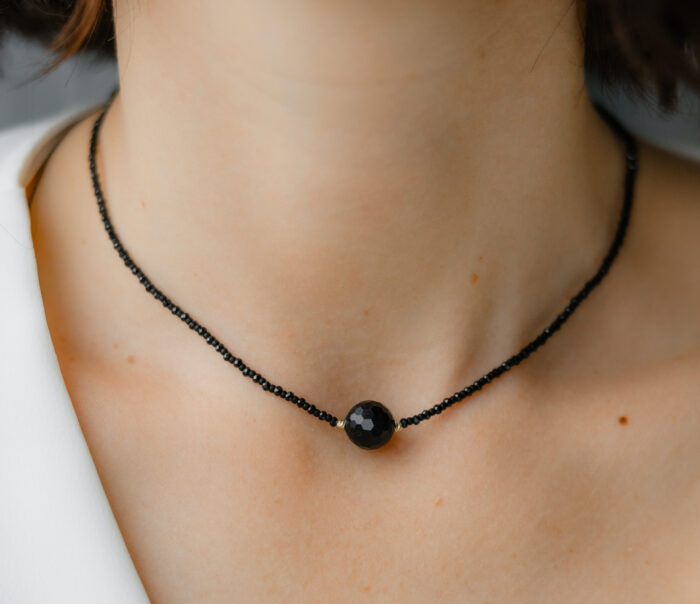 Colier cu 2 bilute de aur 14k, piatra neagra de Agat si combinatie de spinel cu miyuki mat pe snur negru - imagine 1